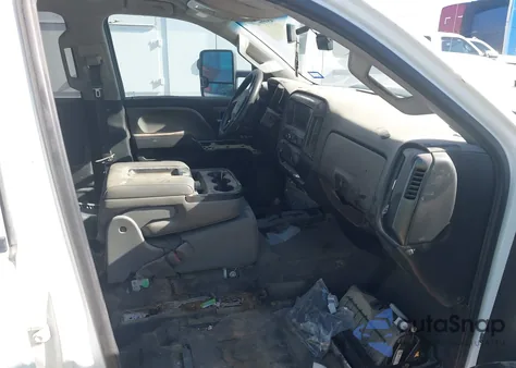 2018 Chevrolet Silverado 2500Hd Wt z USA, uszkodzony, nr VIN 1GC1KUEY9JF252008